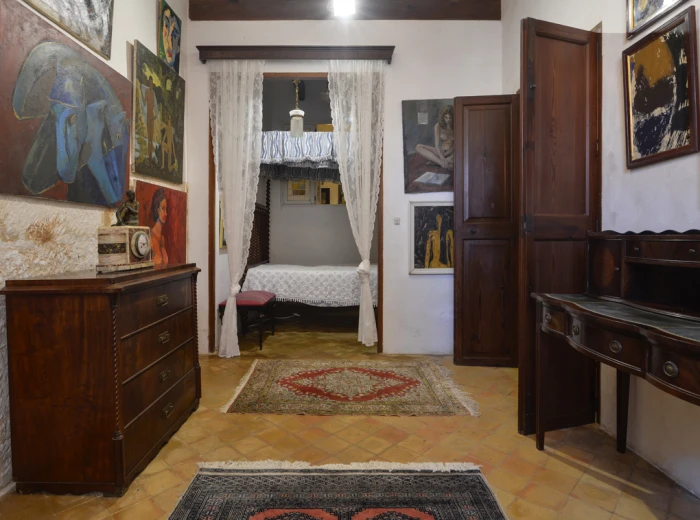 Extraordinary townhouse with history in Llucmajor-10