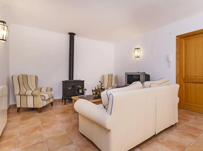 Magnificent town house with guest house in Mancor del Valle-8