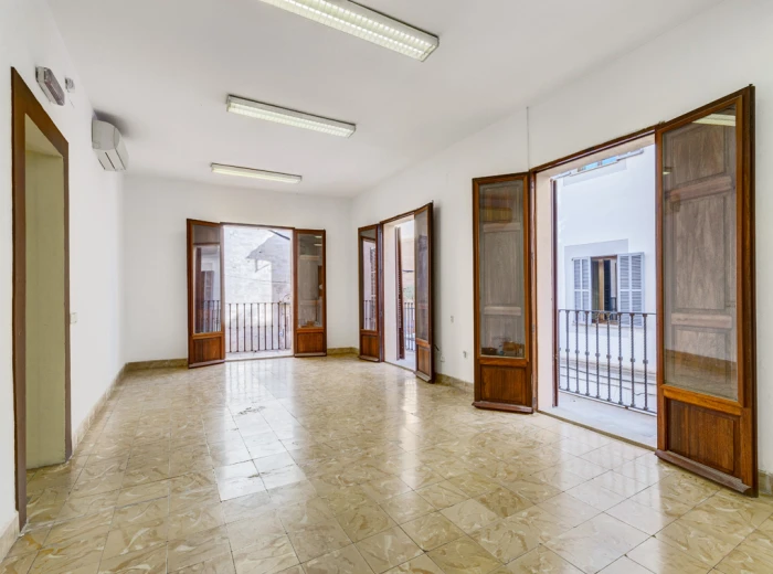 Zum Renovieren: Wohnung in emblematischer Lage mit Lift - Palma de Mallorca, Altstadt-1