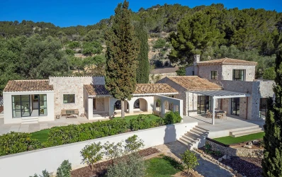 Moderna y exclusiva finca con casa de invitados - S'Arracó, Mallorca