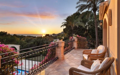 Romantic villa with Sea View