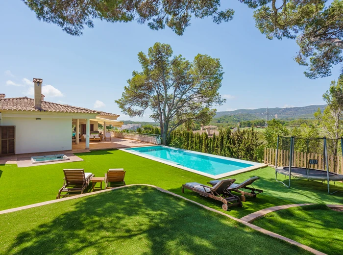 Wonderful family home with golf views in Arabella Park, Palma de Mallorca-1