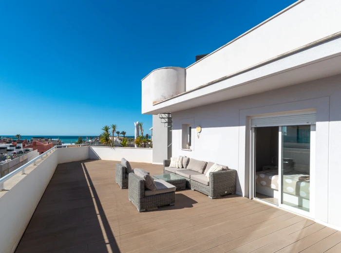Modern penthouse with seaview in Portixol-1
