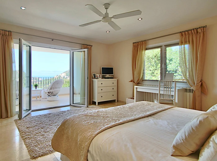 Mediterranean Villa with panoramic sea views-6