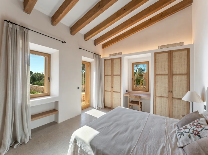 Restored heritage finca with sea views in Cala Varques-13