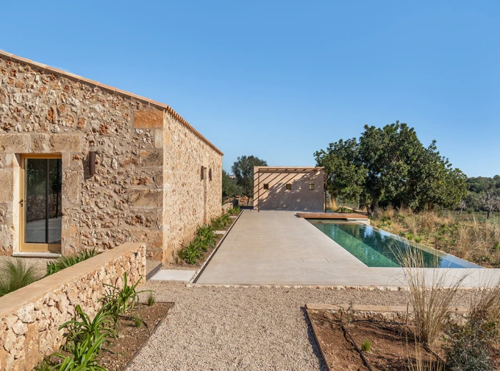 Restored heritage finca with sea views in Cala Varques-10