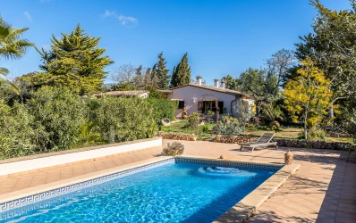Charming country house in with garden and pool in Llucmajor
