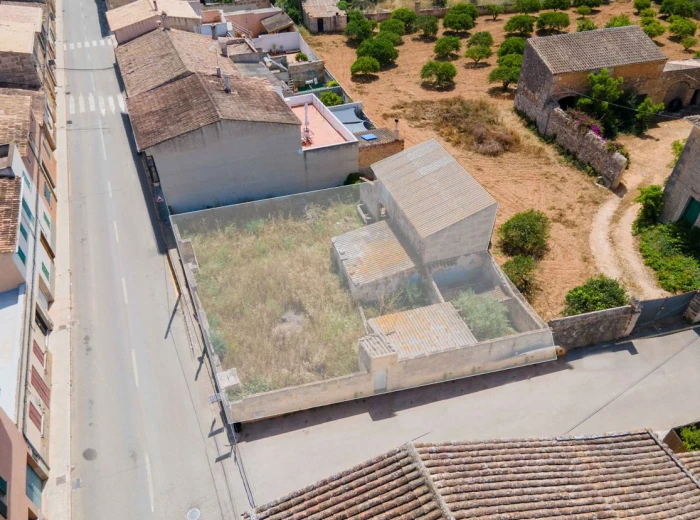 Urban plot with project in Ses Salines-2