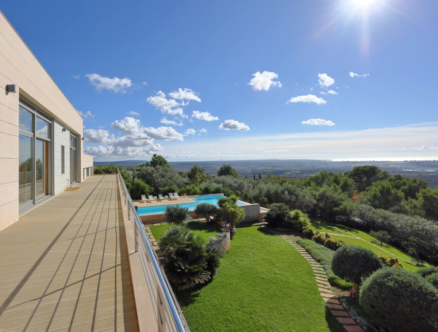 High-quality luxury villa in Puntiró-3