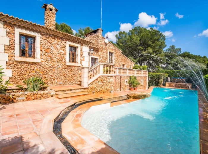 Mallorcan style villa near the beach in Costa de los Pinos-1