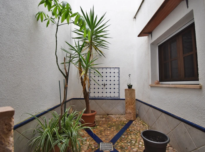Townhouse with garden and garage in Llucmajor-2