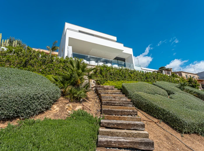 Moderne Villa mit Blick in Establiments-18