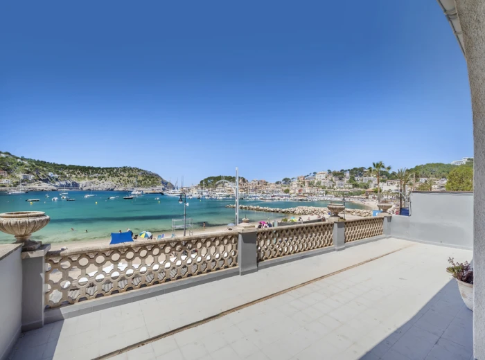 Investment property in the first sea line of Port de Sóller-2