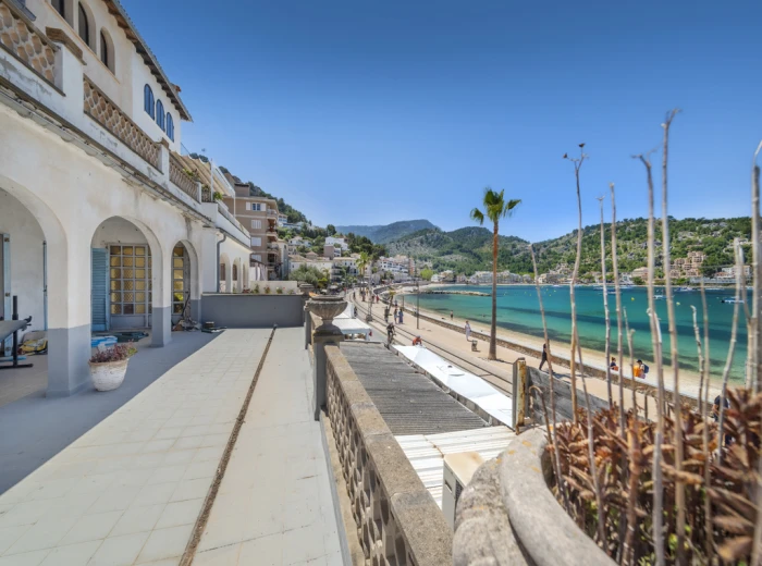 Investment property in the first sea line of Port de Sóller-4