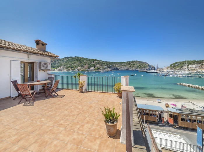 Investment property in the first sea line of Port de Sóller-1
