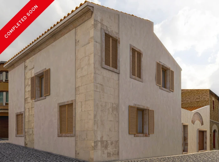 Historic townhouse with modern comfort in Llubi-1