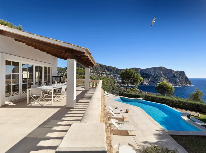 Mediterranean villa with sea views-1