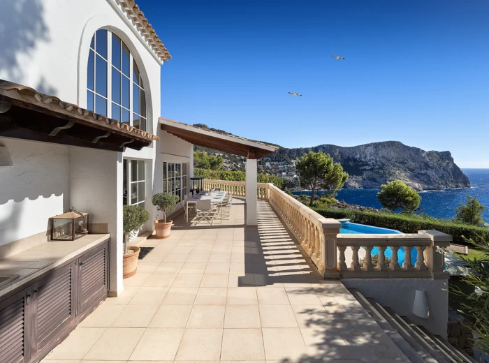 Mediterranean villa with sea views-10