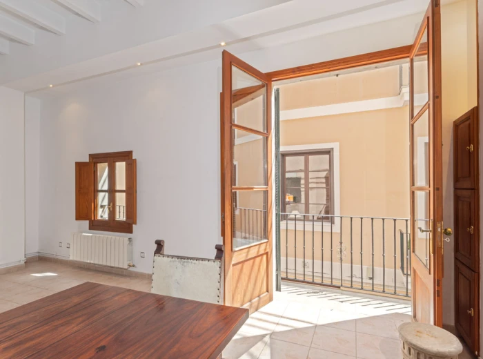 Characterful townhouse with terrace, lift and garage in the Old Town - Palma de Mallorca-7