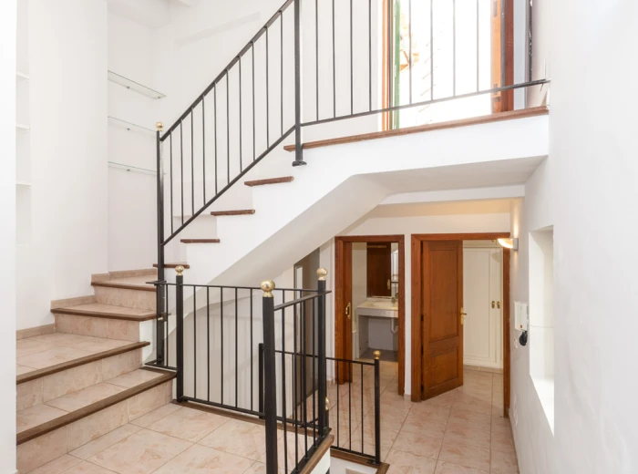 Characterful townhouse with terrace, lift and garage in the Old Town - Palma de Mallorca-8