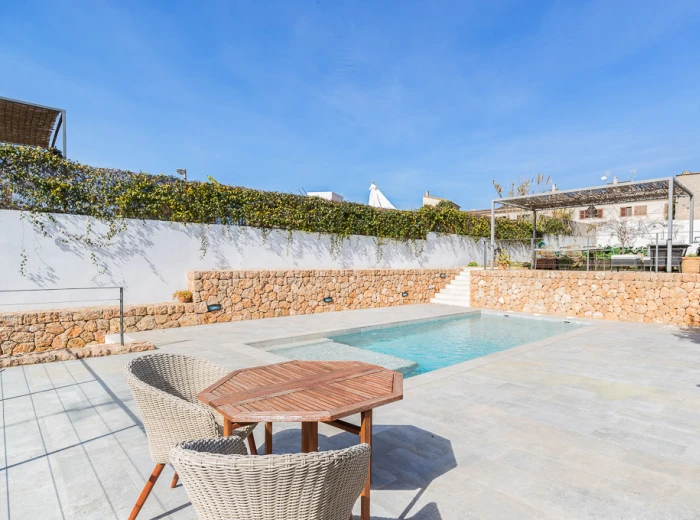 Renovated townhouse with pool in Portol-2