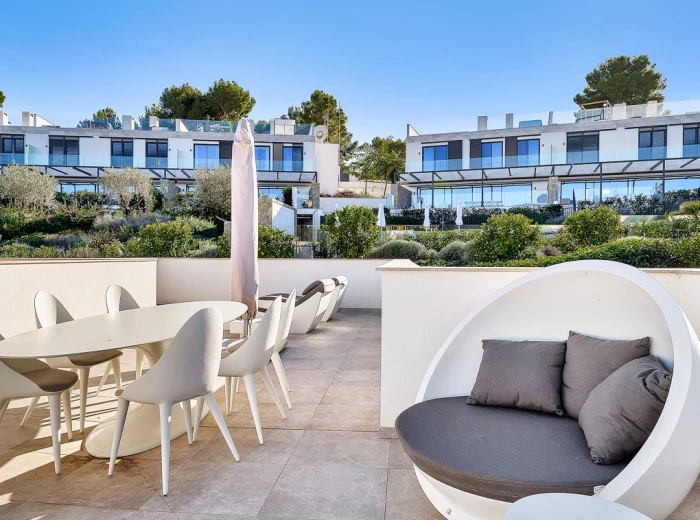 Modern villa with garden in walking distance to the beach-1
