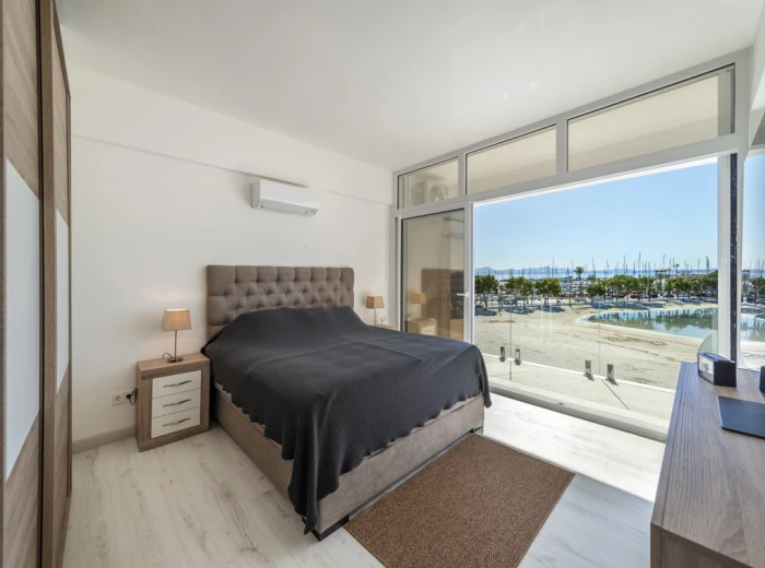 Excelente apartamento en primera línea de playa en Puerto de Alcúdia-5