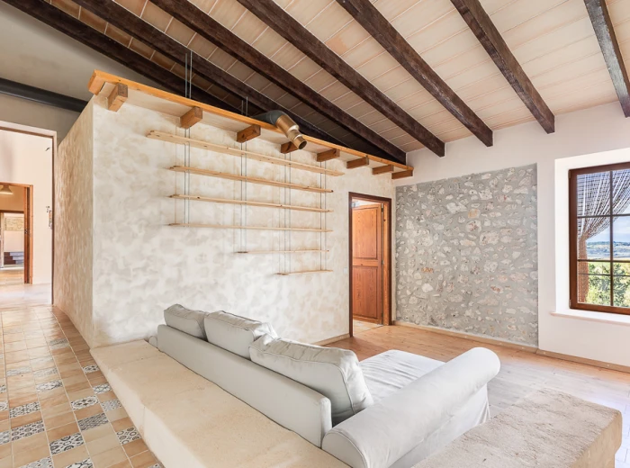 Manor house with fantastic views from the 13th century in Sineu-5