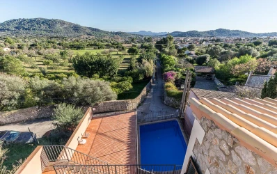 Villa with views over the mountains in Alaró