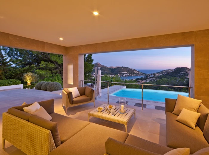 Family Villa with sea views-29