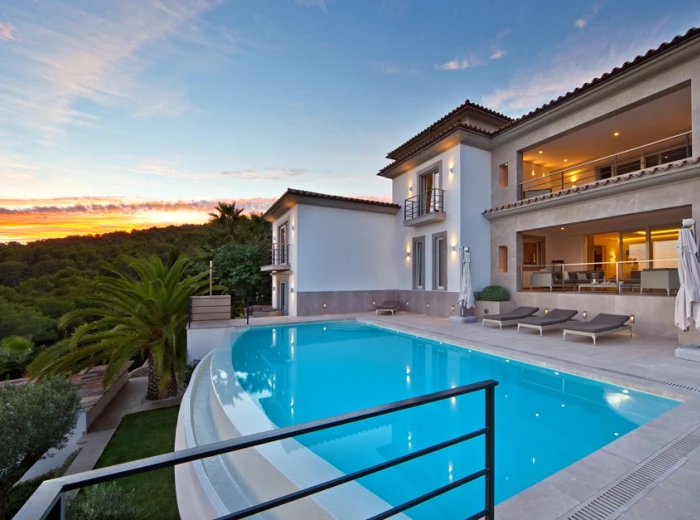 Family Villa with sea views-33