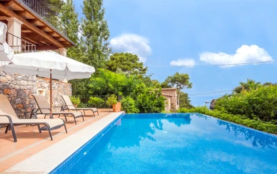 Luxury villa with spectacular sea views