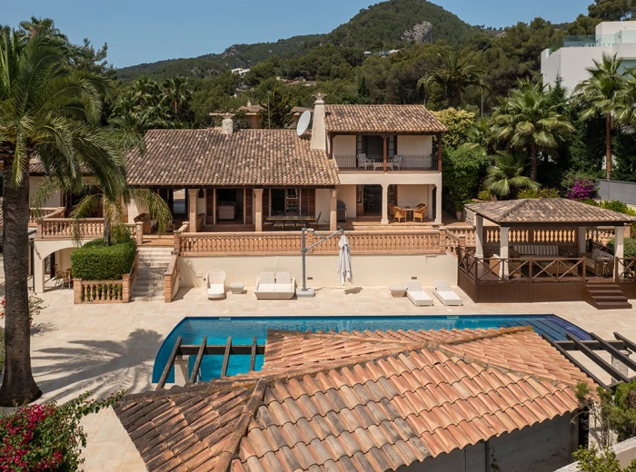Villa clásica con piscina y jardín en Son Vida, Palma de Mallorca-25