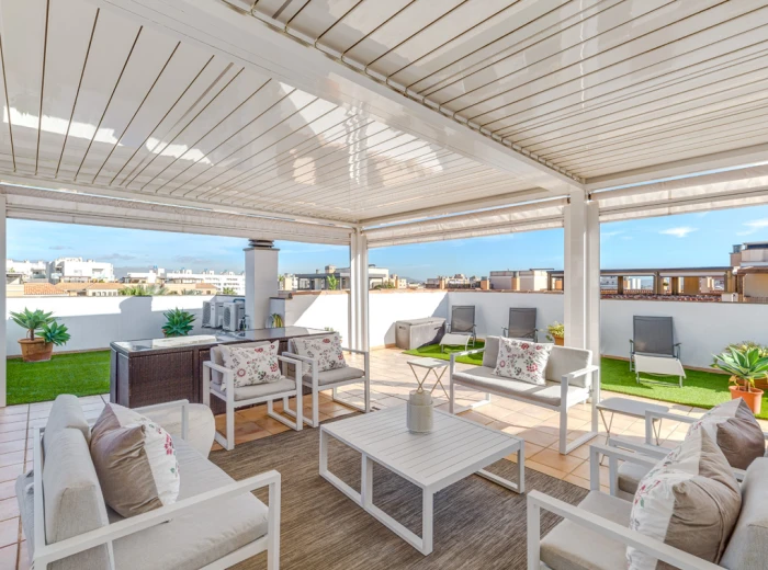 Beautiful penthouse with sea views in Portixol, Mallorca-4