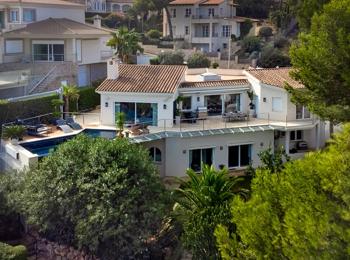 Villa familiar en Nova Santa Ponsa con vistas-18