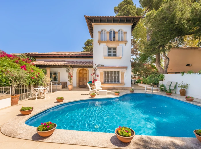 Schöne Villa mit Pool und separatem Apartment in Can Pastilla - Palma de Mallorca-1