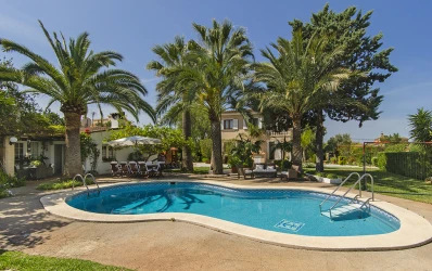 Well-maintained family villa in a quiet location