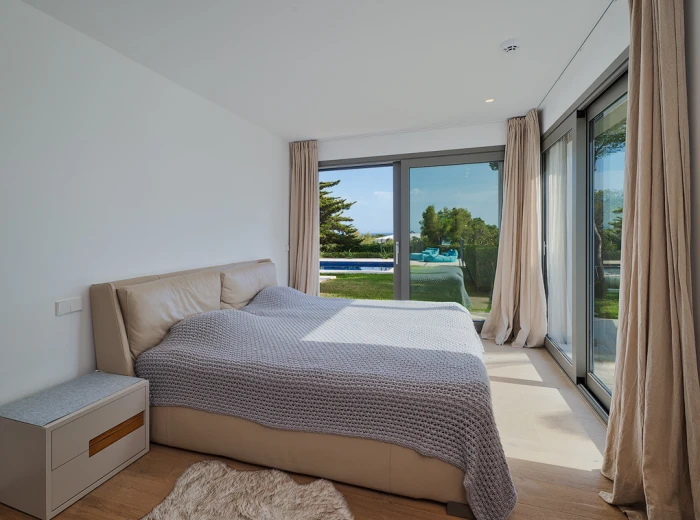 High quality renovated sea view villa in Nova Santa Ponsa-9
