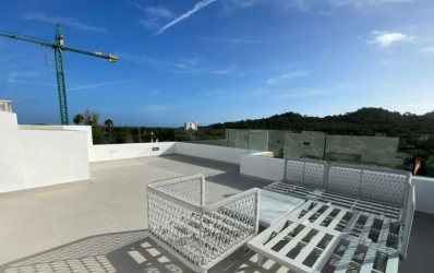 Modern villa in a new complex with pool in Font de sa Cala