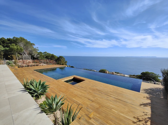 Modern villa frontline to the sea in Cala Pi-2