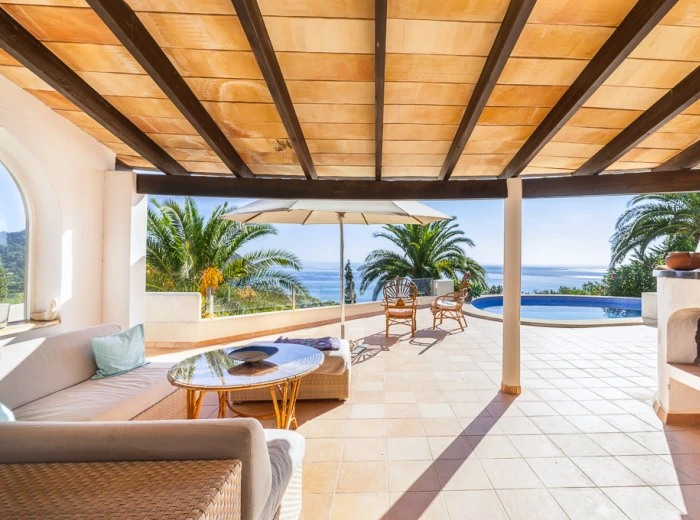 Beautiful villa with stunning sea views in Canyamel-9