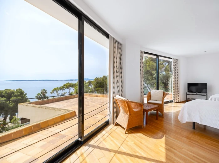 Mansion with sea views and rental license in Costa de los Pinos-8