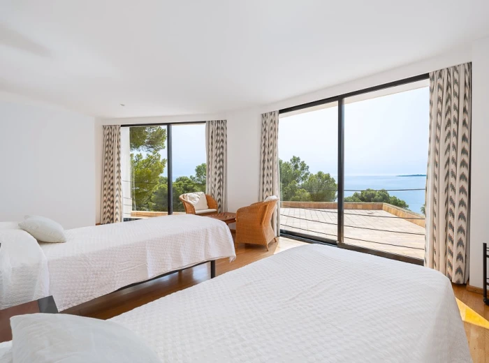 Mansion with sea views and rental license in Costa de los Pinos-7