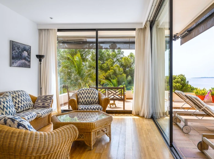 Mansion with sea views and rental license in Costa de los Pinos-4