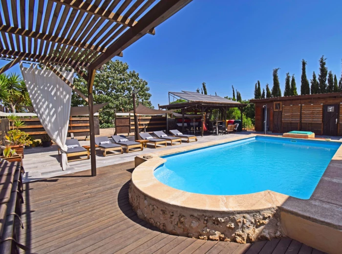 Country house in Pina with pool-14