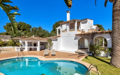 Family-friendly villa in walking distance to the beach