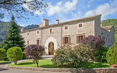 Exquisite Manor House amidst the Tramuntana Valley in Puigpunyent, Majorca