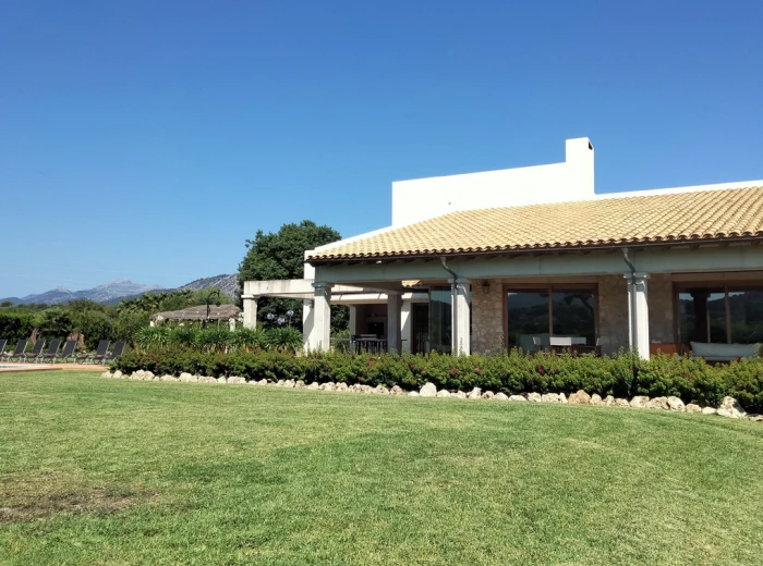 Makellose, moderne Villa mit Panoramablick. Alcudia-4