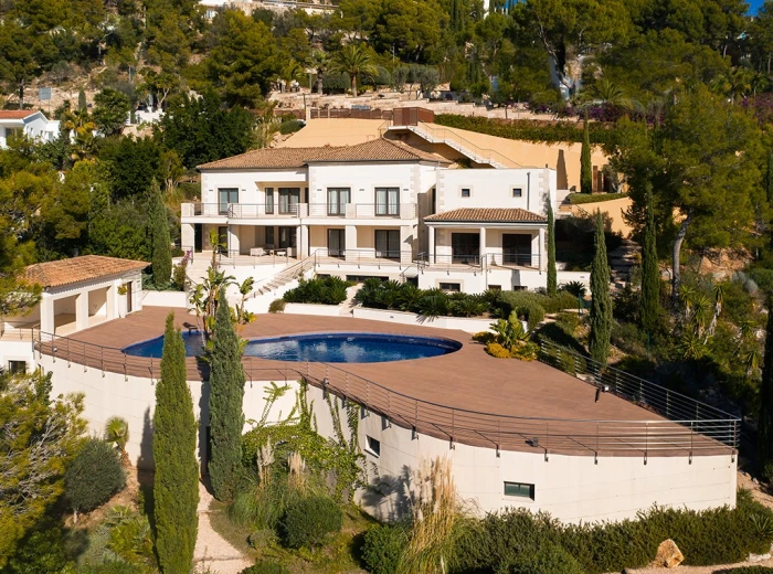 Villa with guest house in Son Vida-14
