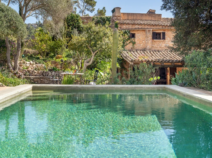 Charming finca with pool in an idyllic location-13
